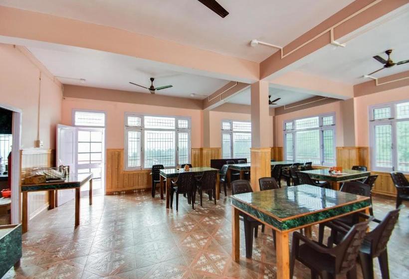 فندق The Pine Stay By Oyo Rooms