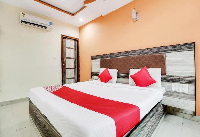 Отель O Tulsi Palace