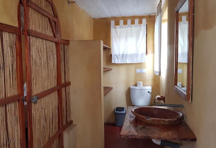 호텔 Turtle Cove Lodge And Yoga Shala