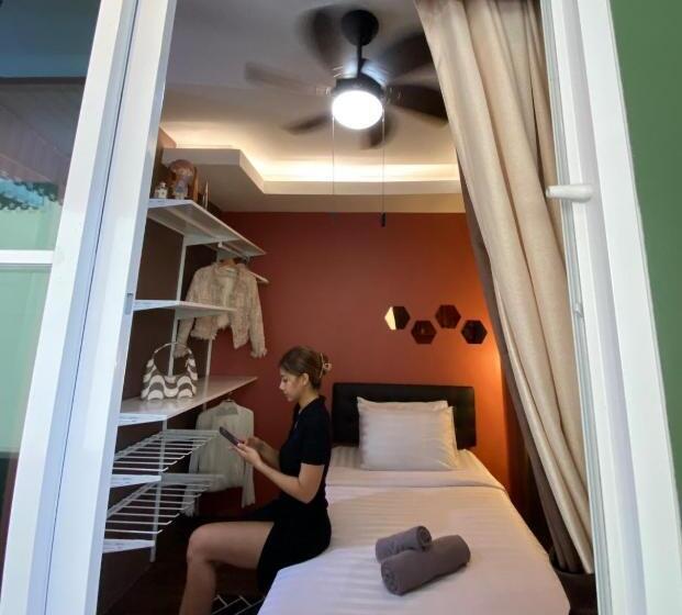 בית מלון כפרי Varietyd Dayhostel Huahin