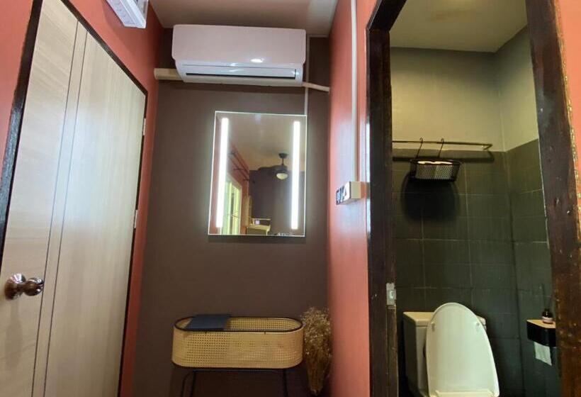 בית מלון כפרי Varietyd Dayhostel Huahin