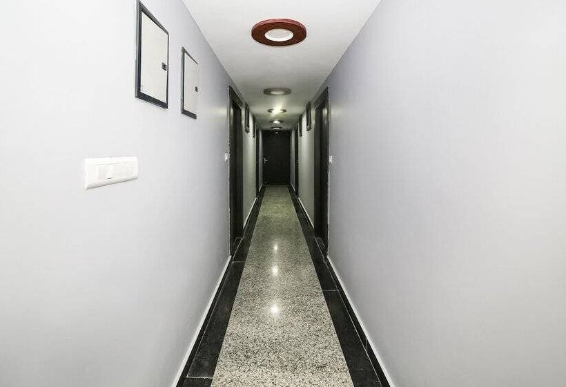 호텔 Veer Bhumi Palace By Oyo Rooms