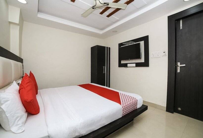 호텔 Veer Bhumi Palace By Oyo Rooms