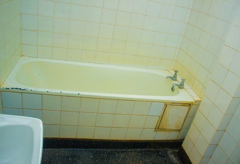 هتل Ymca Conference And Training Center