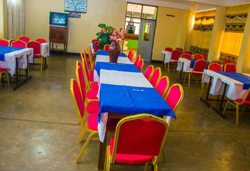 هتل Ymca Conference And Training Center