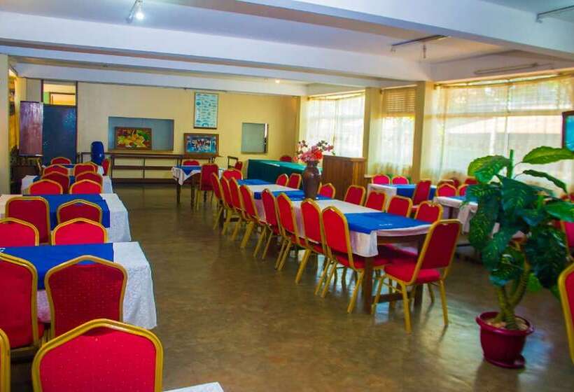 هتل Ymca Conference And Training Center