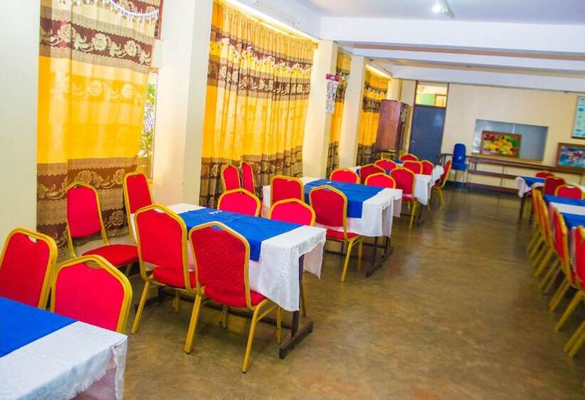 هتل Ymca Conference And Training Center