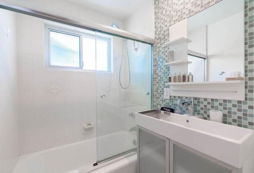 モーテル Bellevue Oasis Adults Only