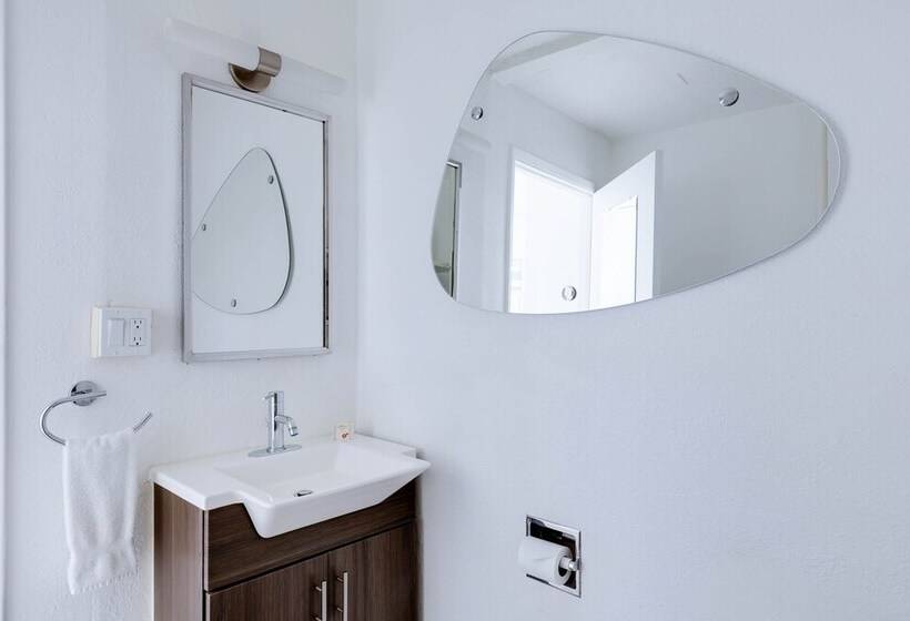 モーテル Bellevue Oasis Adults Only