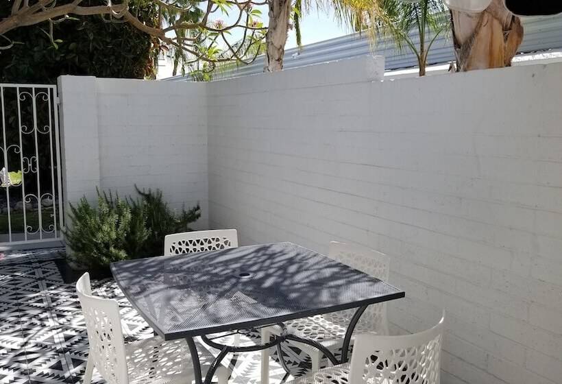 モーテル Bellevue Oasis Adults Only