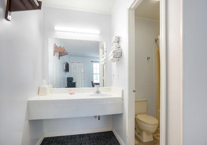 فندق على الطريق Oyo Hotel Calhoun Ga I-75 & Us-41 Hwy