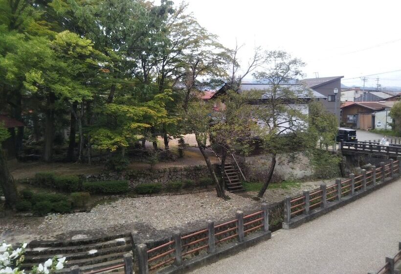 ريوكان Yuya Takanoyu Bekkan