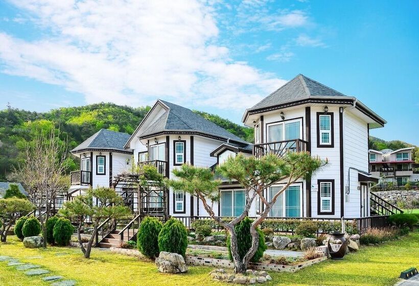 Samcheok Duelkkot Pension