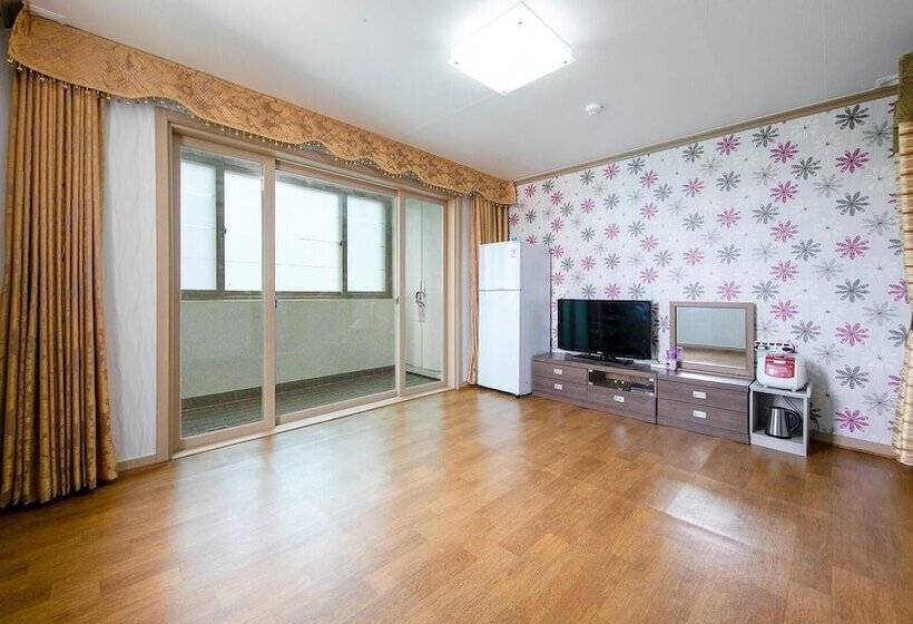 Samcheok Eoulim Pension