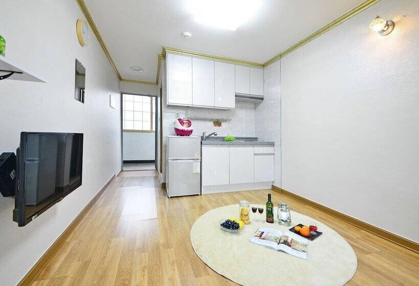 Samcheok Jangho Sanho Pension