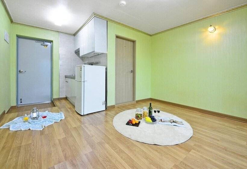 Samcheok Jangho Sanho Pension