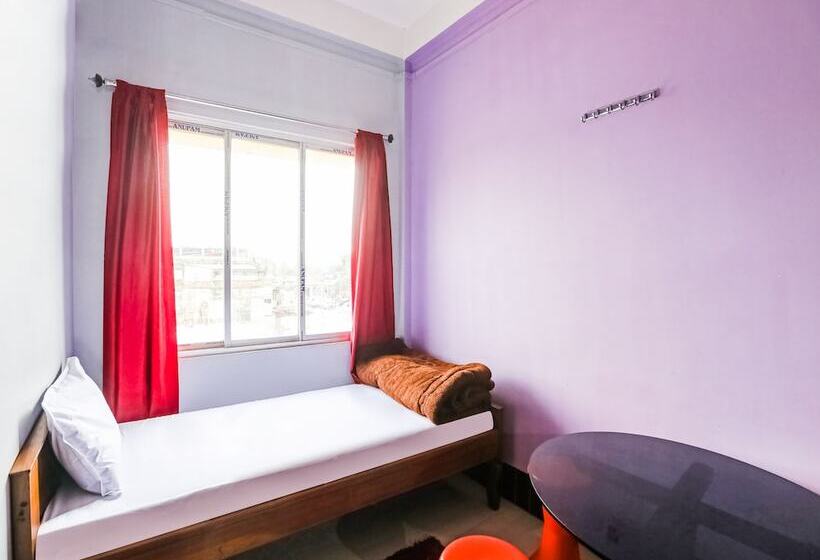 Spot On 47105 Hotel Hornbill