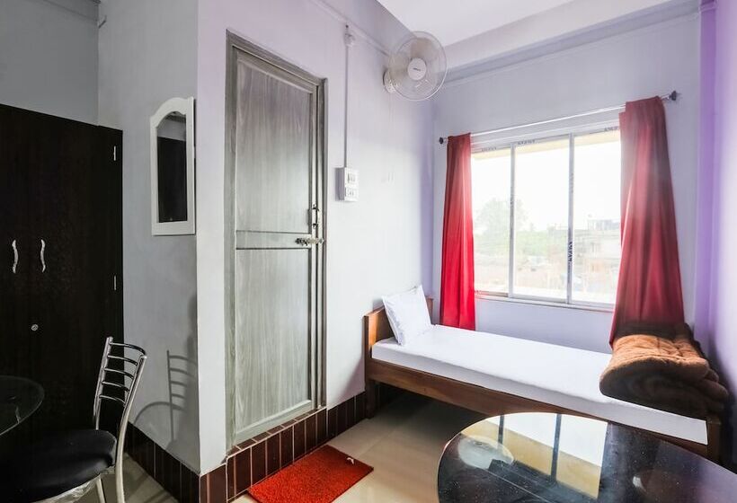 Spot On 47105 Hotel Hornbill