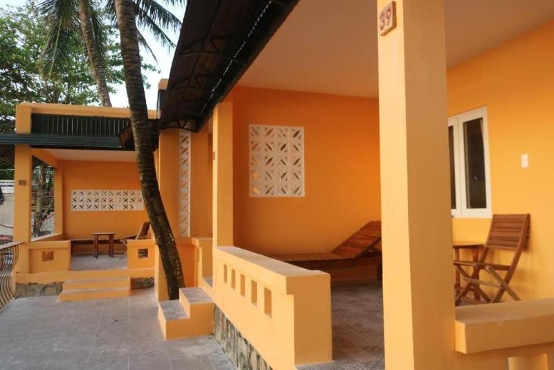 Vida Loca Sunset Beach Resort