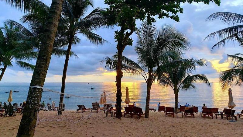 Vida Loca Sunset Beach Resort