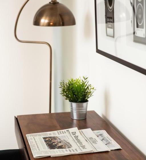 فندق Why Tysons Corner  Luxe Suites Greensboro Dr