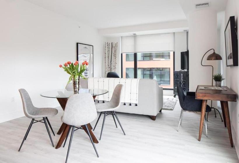 فندق Why Tysons Corner  Luxe Suites Greensboro Dr