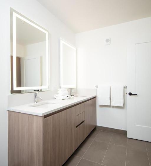 فندق Why Tysons Corner  Luxe Suites Greensboro Dr