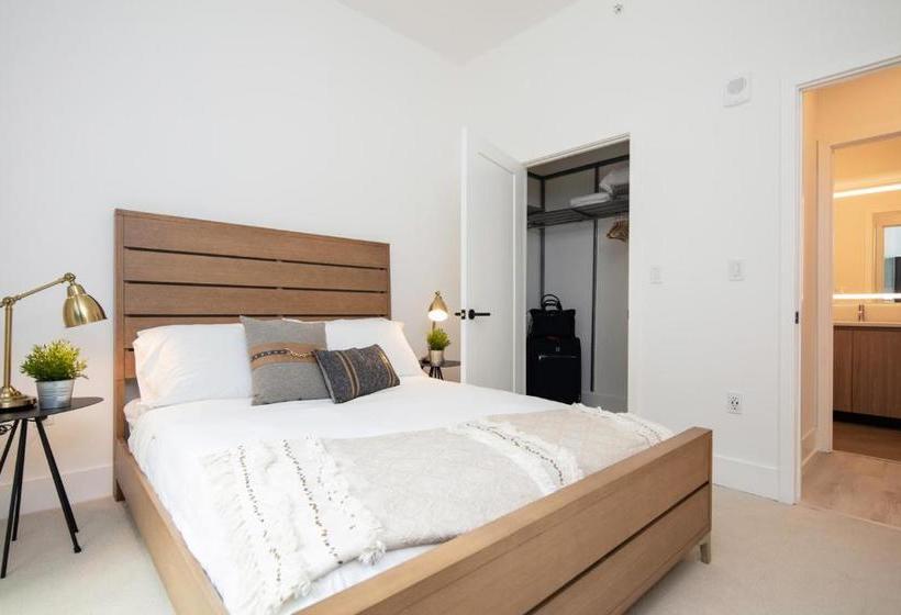 فندق Why Tysons Corner  Luxe Suites Greensboro Dr