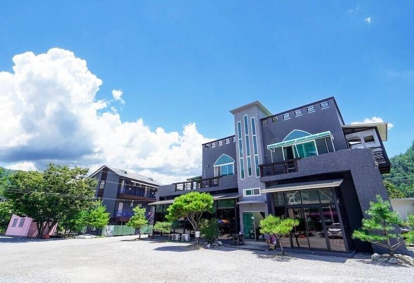 Gapyeong Amormio Spa Pension