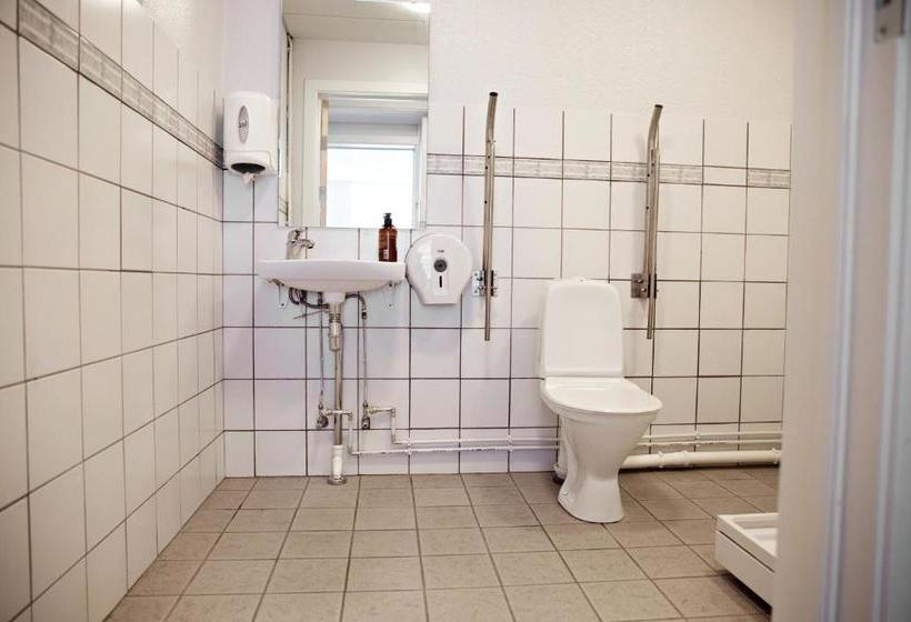 هتل کپسول Puffin Nest Capsule Hostel