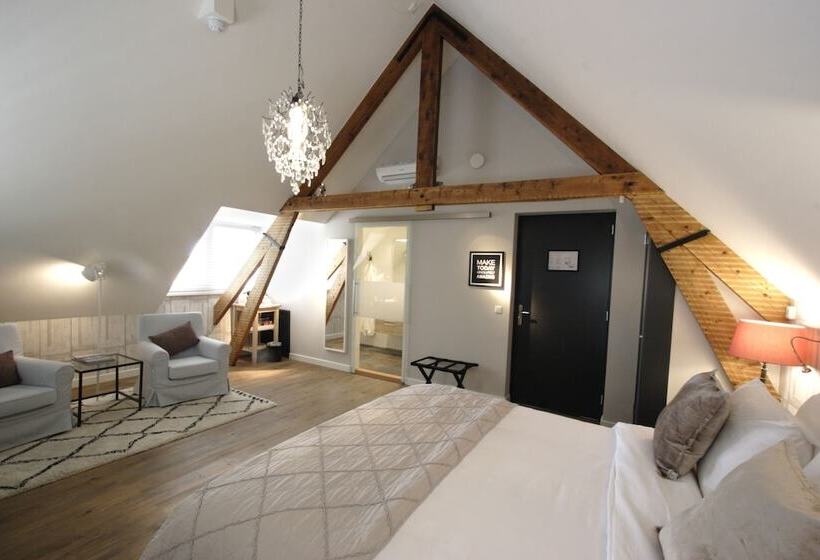 In De Witte Dame Hotel Bar Kitchen Apartments