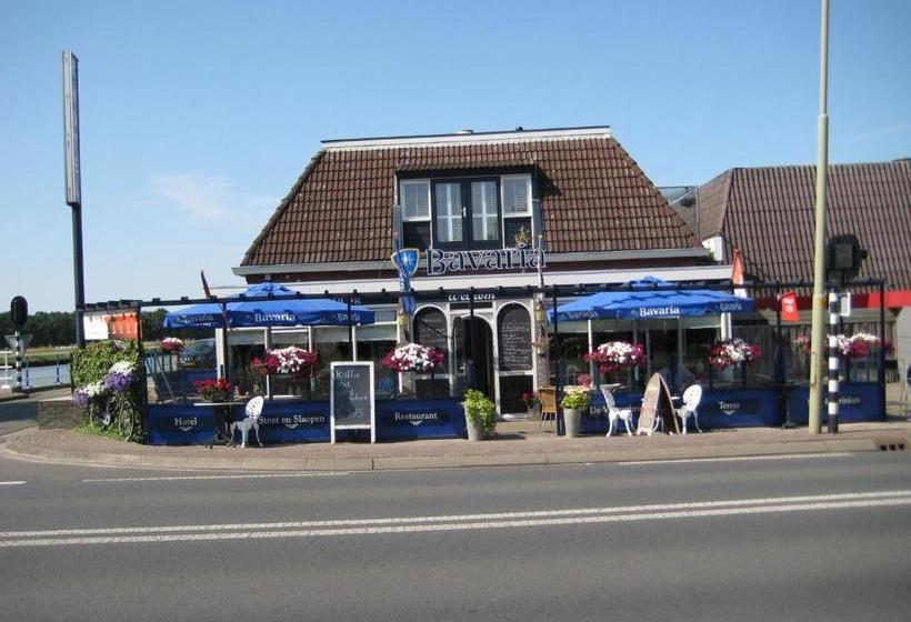 호텔 De Vriezerbrug