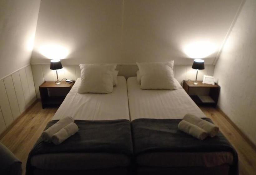 호텔 De Vriezerbrug