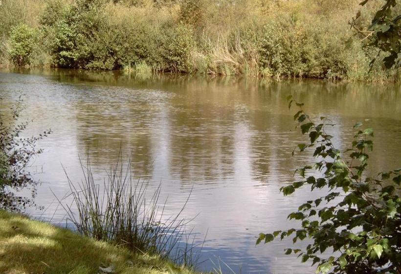 호텔 De Vriezerbrug