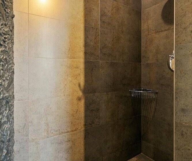 בית מלון כפרי Garni Villa Arrisja