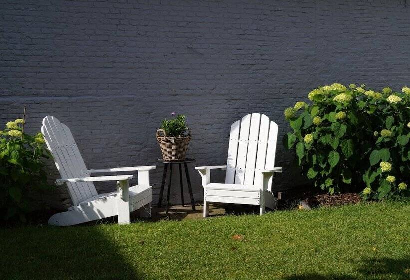 住宿加早餐  Mid83