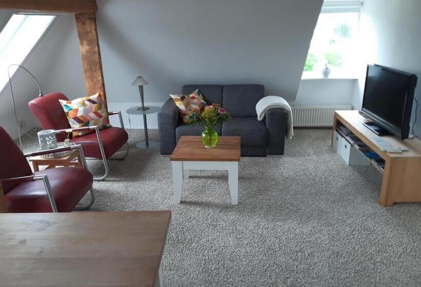 住宿加早餐  Rêst En Romte