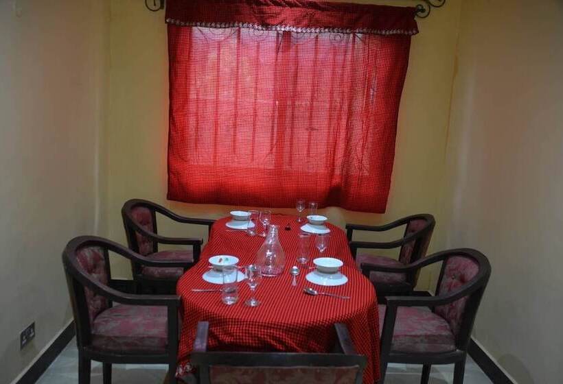 Mtango House Sakina   Hostel