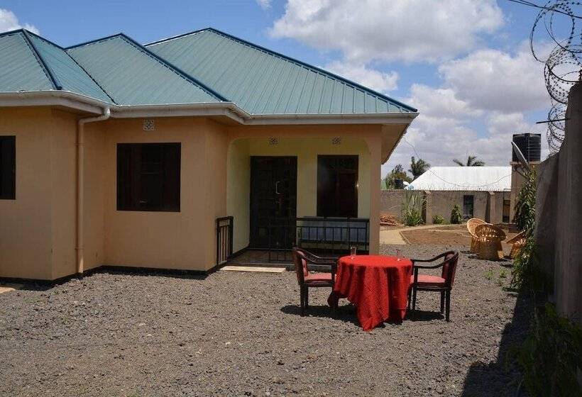 Mtango House Sakina   Hostel