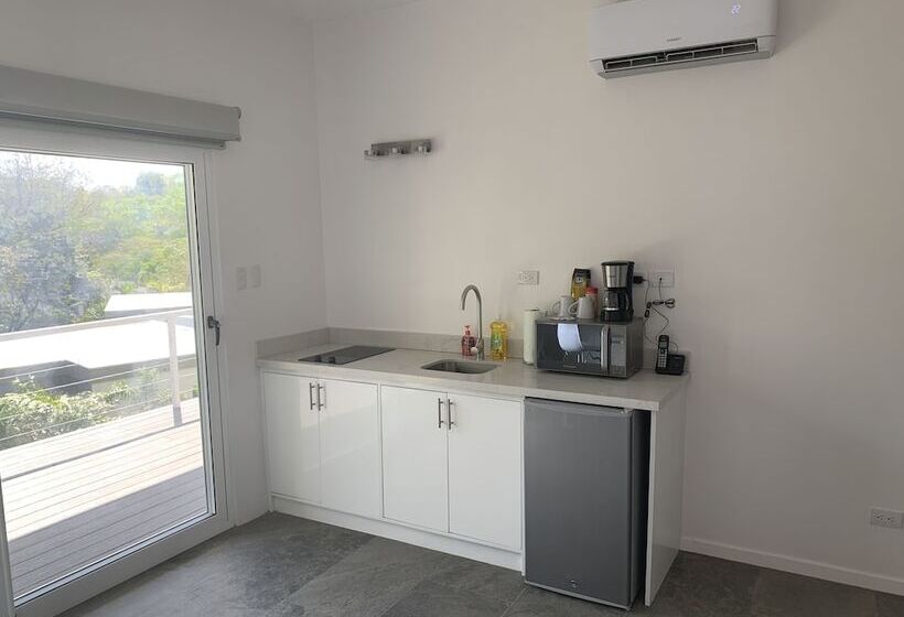 Aves Hotel & Resort   Retreat Center