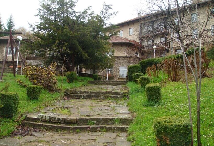 Balneo Hotel Lyulyatsi