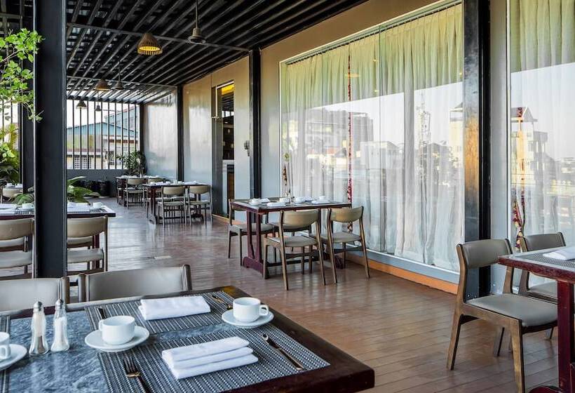 בית מלון כפרי Altos