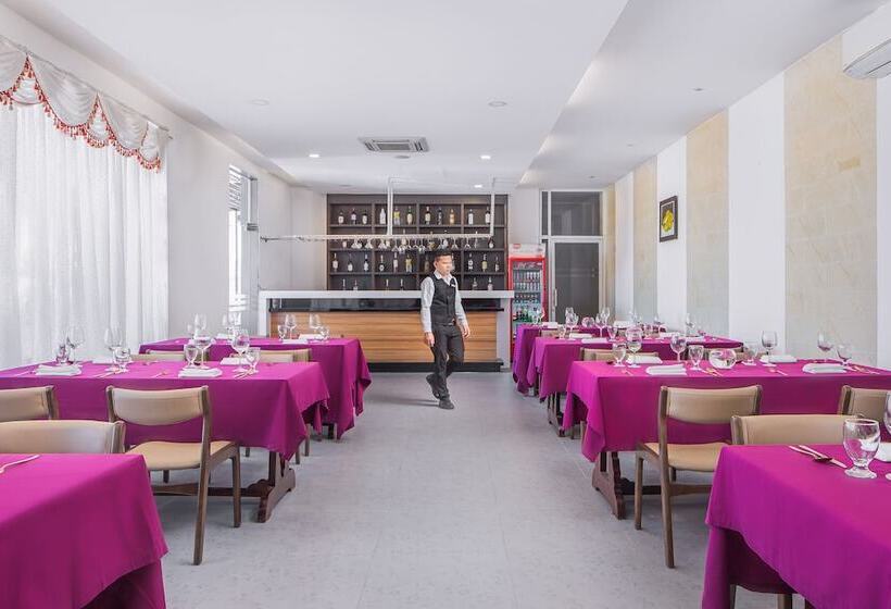 בית מלון כפרי Altos