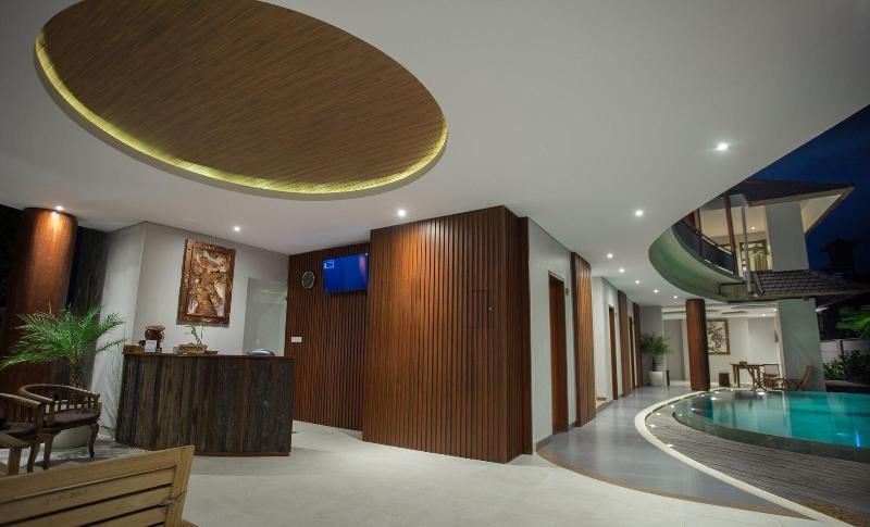 هتل Curve House Umalas