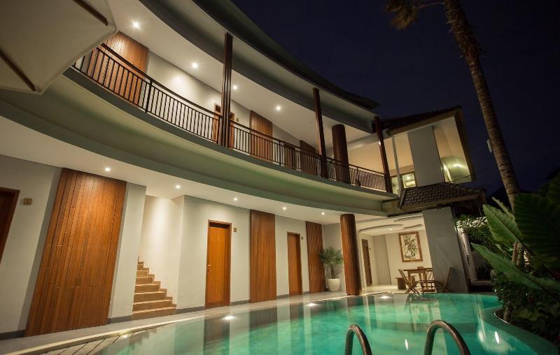 호텔 Curve House Umalas