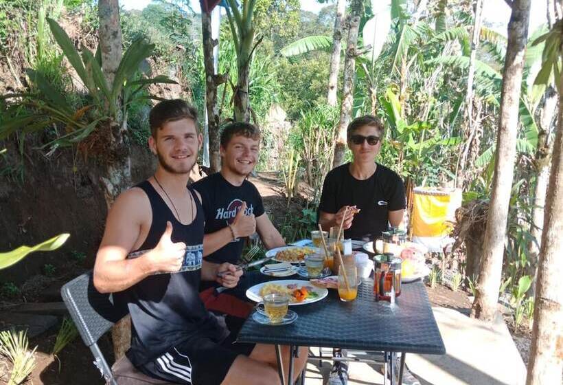 בית מלון כפרי Ecocamp Bedugul