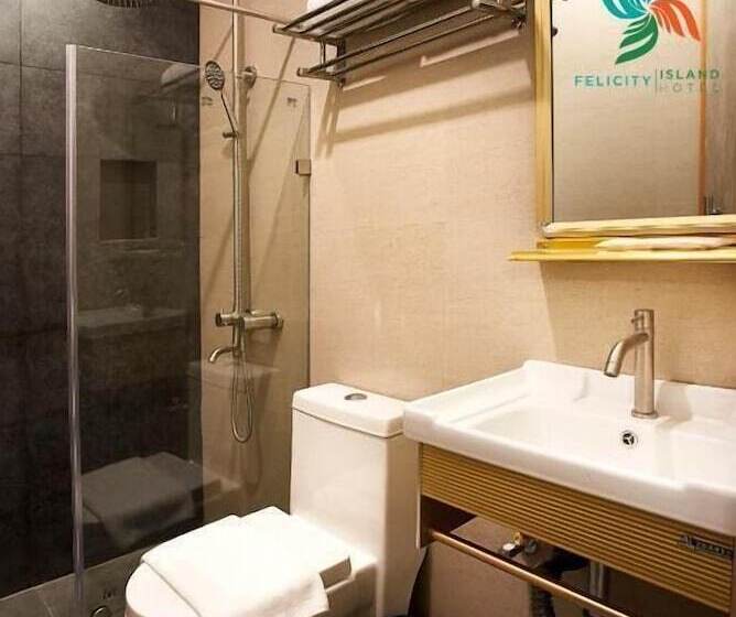 هتل Felicity Island