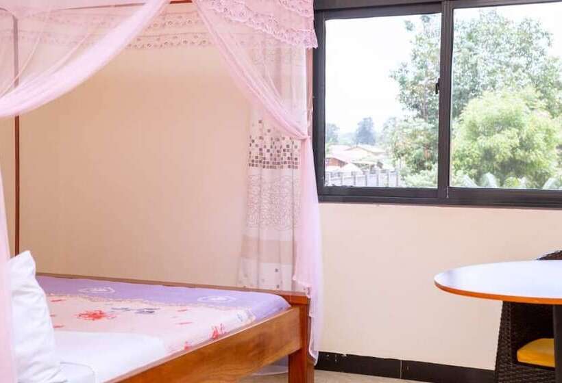 هتل Jojo's Palace Annex