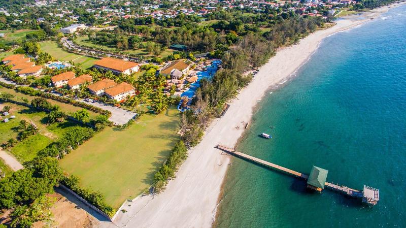هتل La Ensenada Beach Resort  All Inclusive