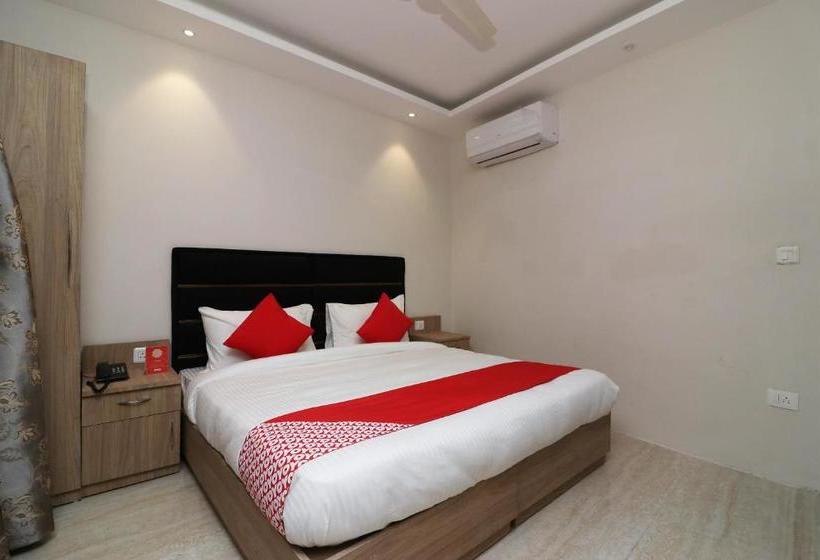 Hotel Oyo Flagship 24008 Himalaya